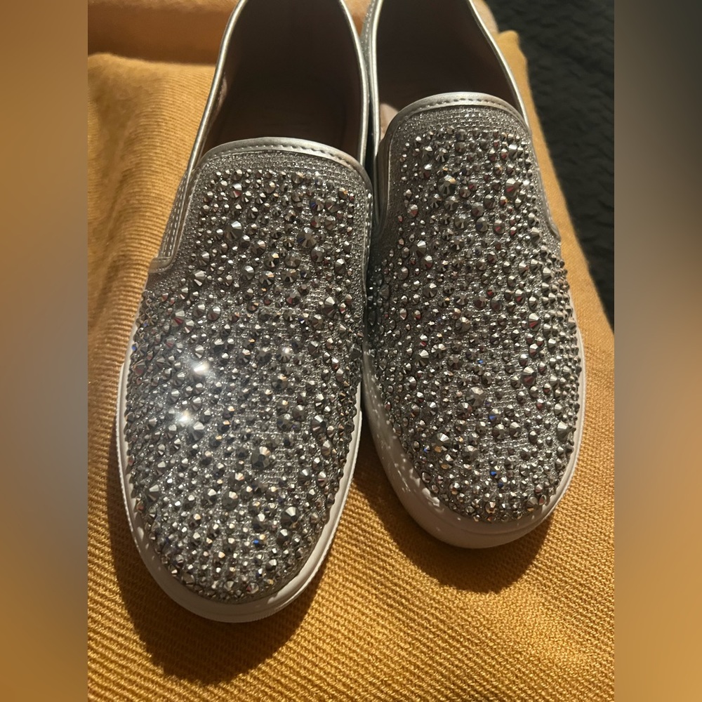 I.N.C International Concepts Silver Bling Shoes Size 6.5